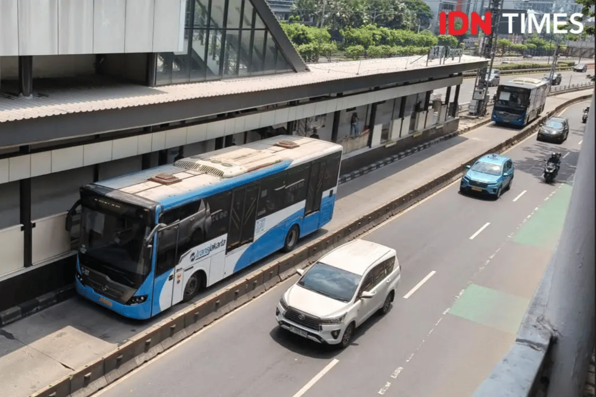 Transjakarta (https://www.idntimes.com/author/lia-hutasoit-sbfjr)