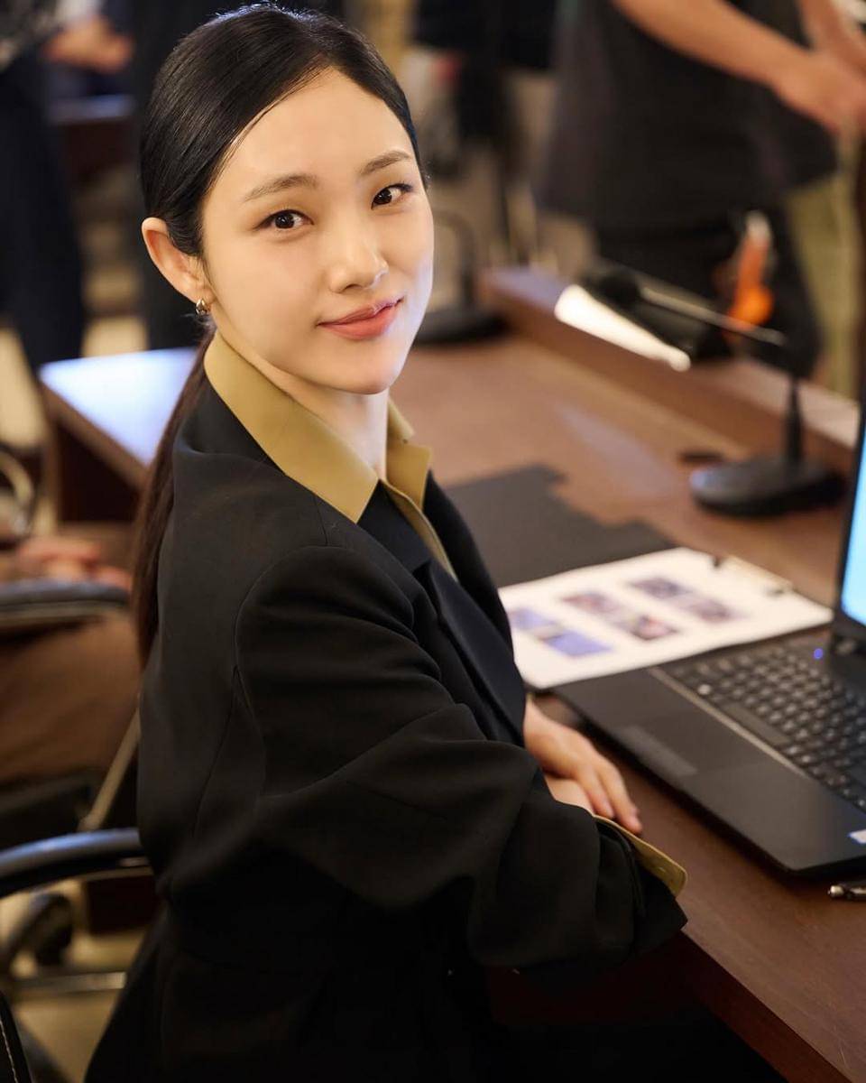 Potret Park Ah In (instagram.com/official_ahinpark)
