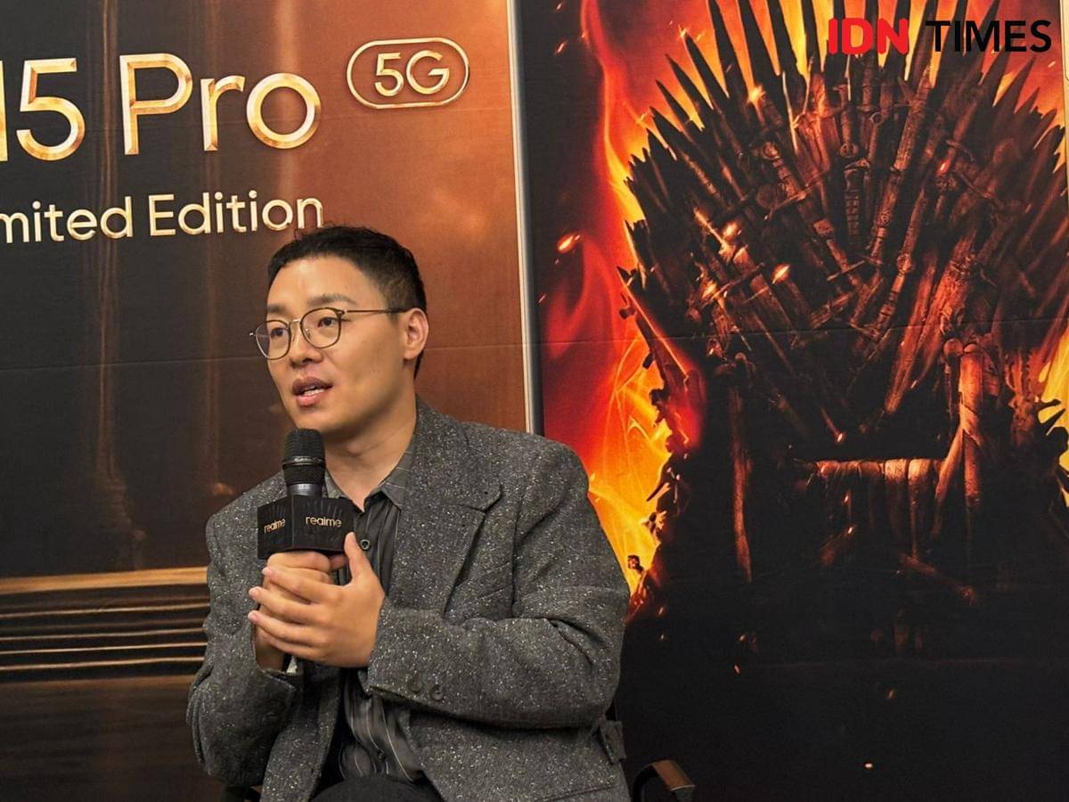 Chase Xu, Vice President dan Chief Marketing Officer (CMO) realme di Belfast, Irlandia Utara (8/10/2025) (IDN Times/Rifki Wuda)