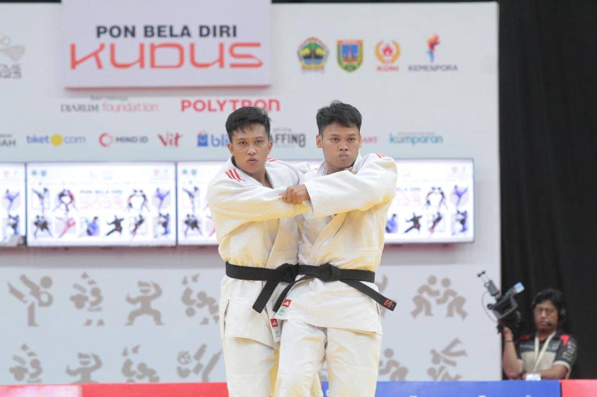 Aksi pejudo Sumut di kelas nage no kata pada PON Bela Diri Kudus 2025 (dok.PJSI Sumut)