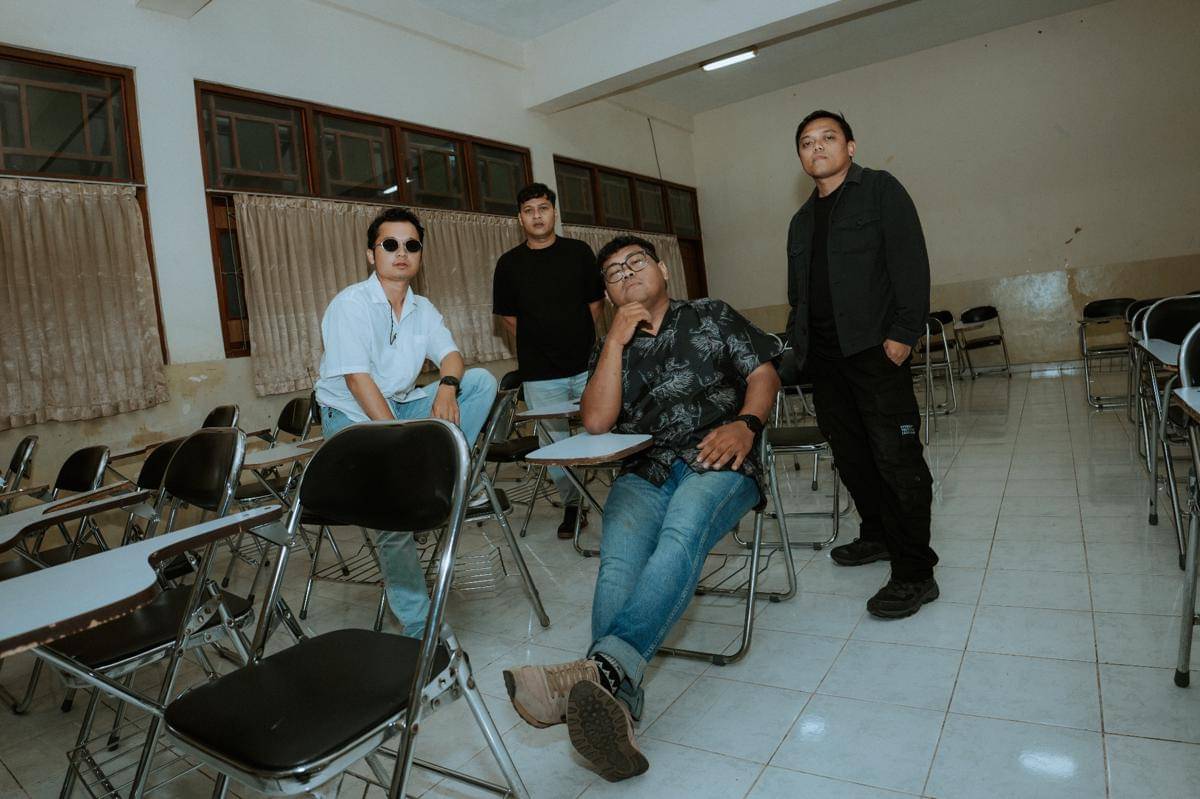 24 Degrees, band asal Jogja