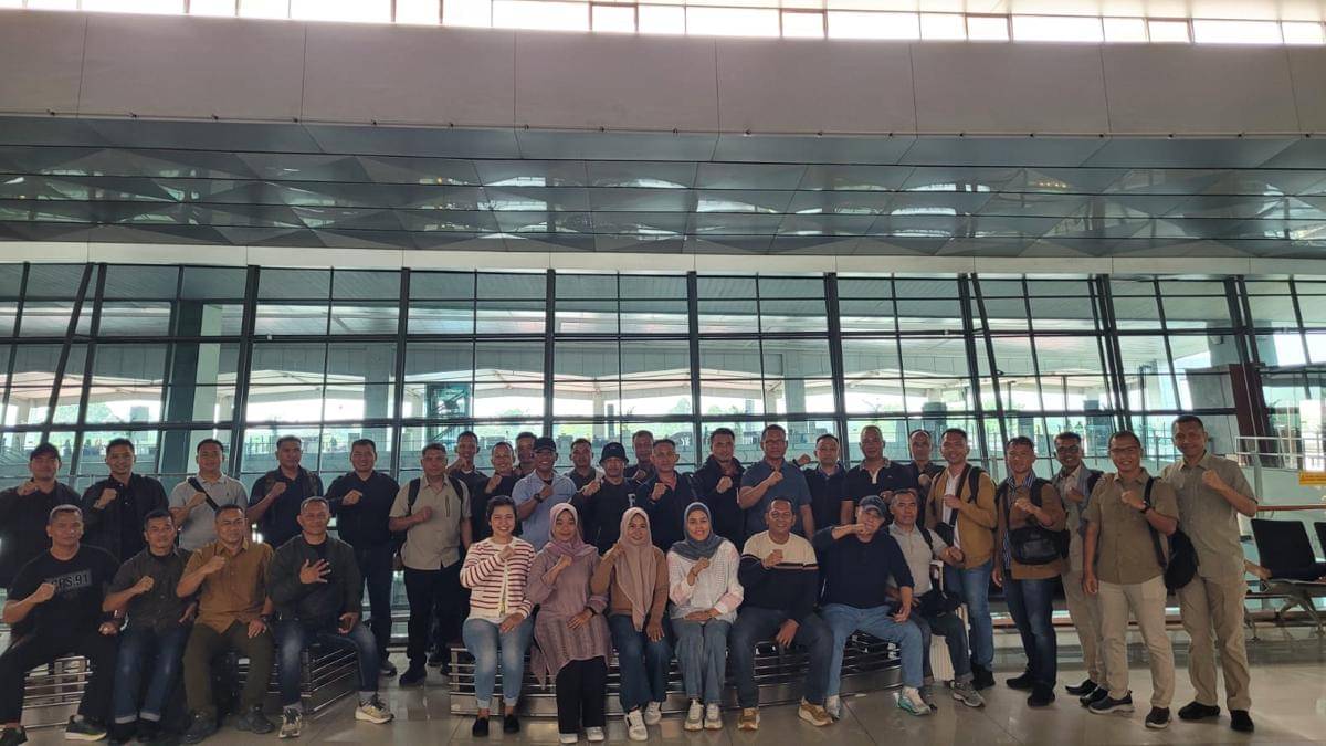 Sebanyak 34 personel TNI Angkatan Darat (AD) dikirim ke Singapura, untuk mengikuti pelatihan manajemen Makanan di Army Combat Service Support Command (CSSCOM) Singapura. 