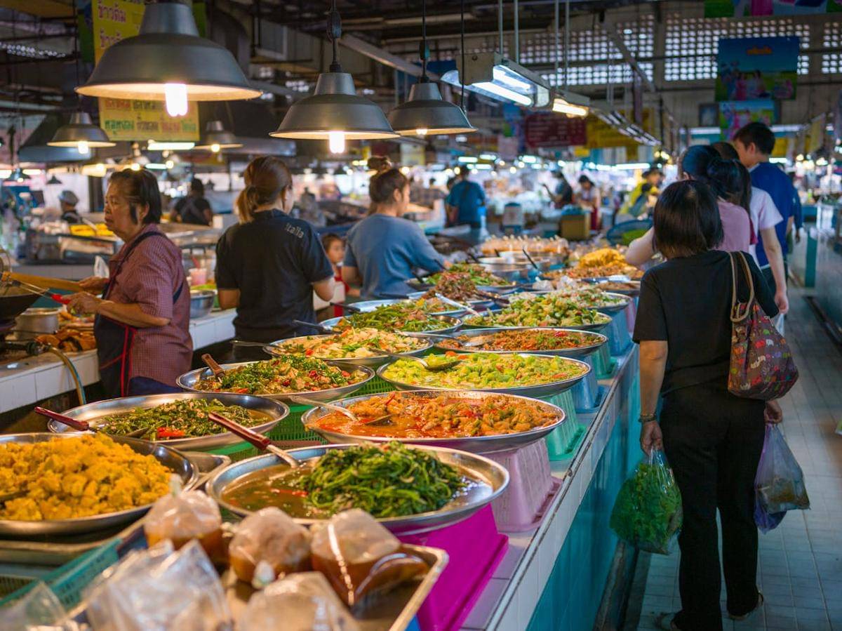 pedagang lauk dan sayur