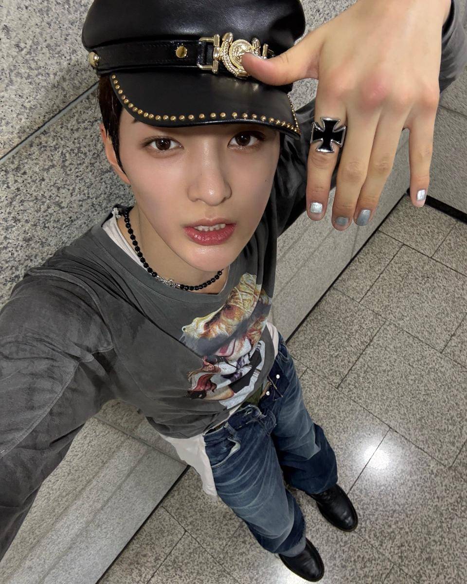 Outfit Nyetrik ala Member Cortis
