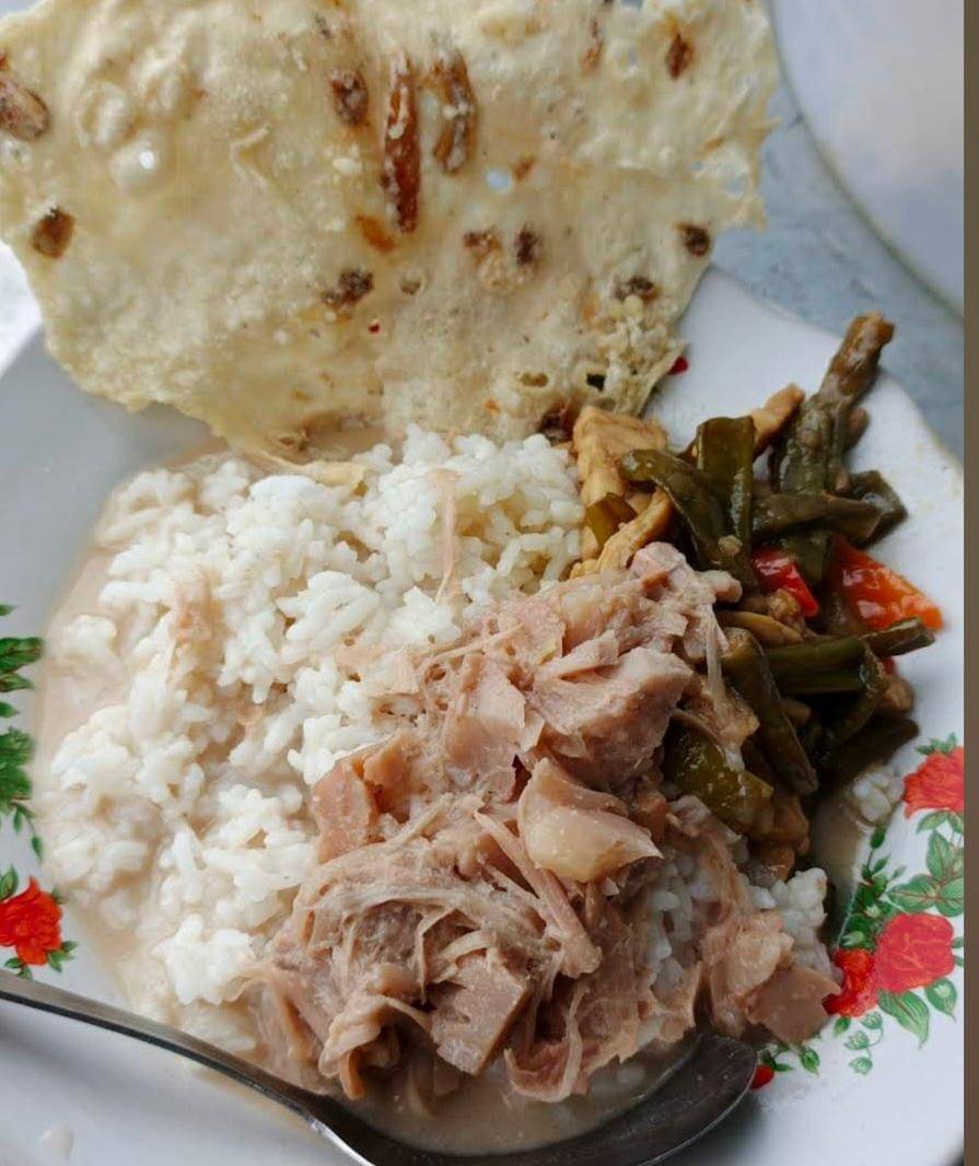 Warung Nasi Kendil Mbah Banjir
