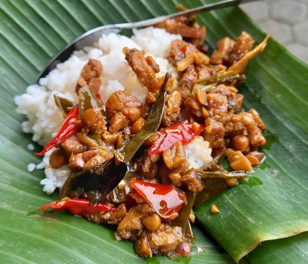 Nasi Oseng Jatinegara