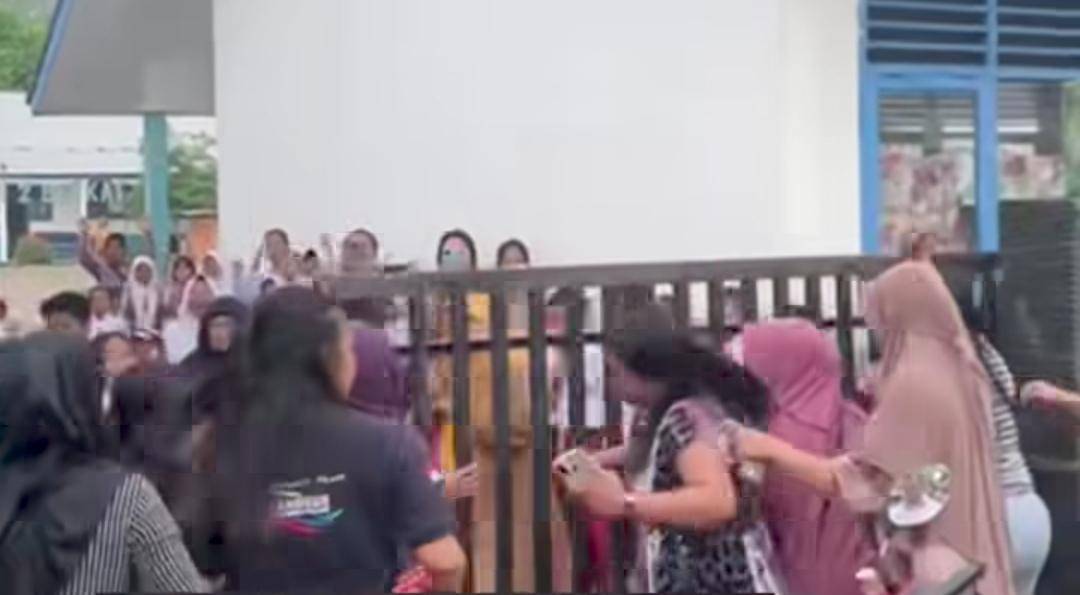 Ratusan siswa tingkat SD dan SMP yang berada di Desa Bungin Tinggi tak bisa masuk sekolah. (Dok. Istimewa)
