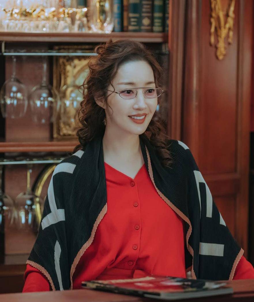 Park Min Young di Confidence Queen