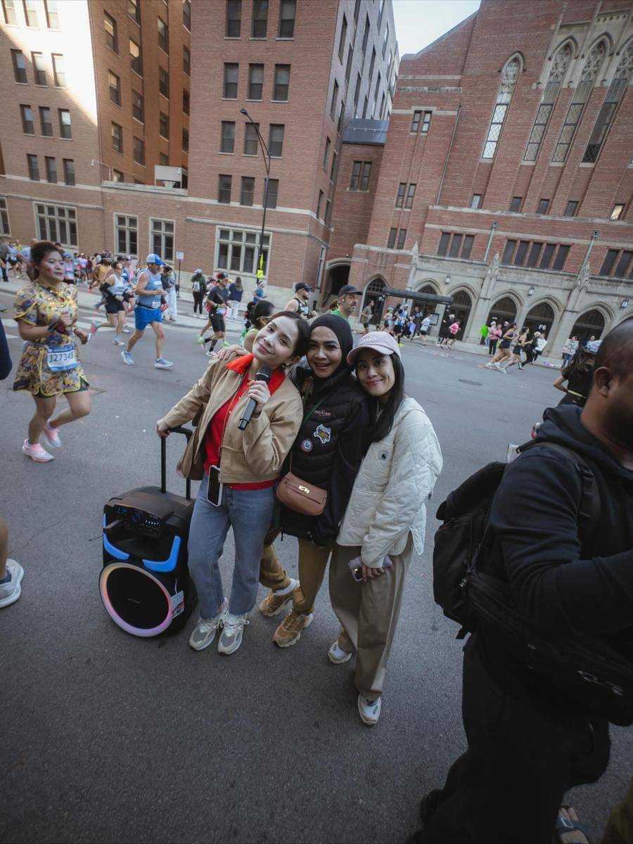 Tim Hore di Chicago Marathon (instagram.com/raffinagita1717)