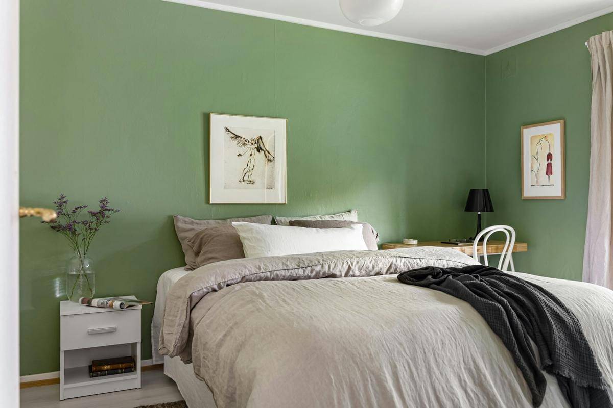 ilustrasi interior kamar tidur dengan warna hijau zaitun