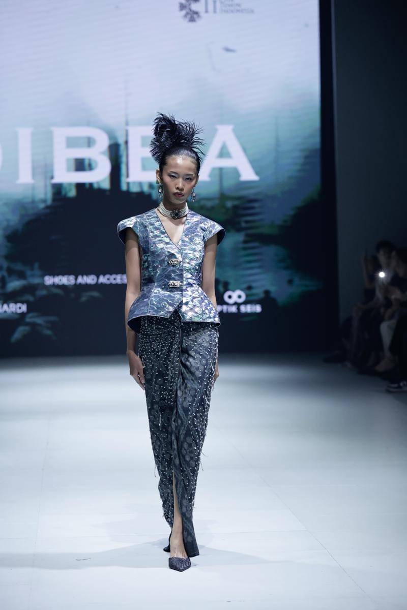 Koleksi CTI X DIBBA di PIFW 2025