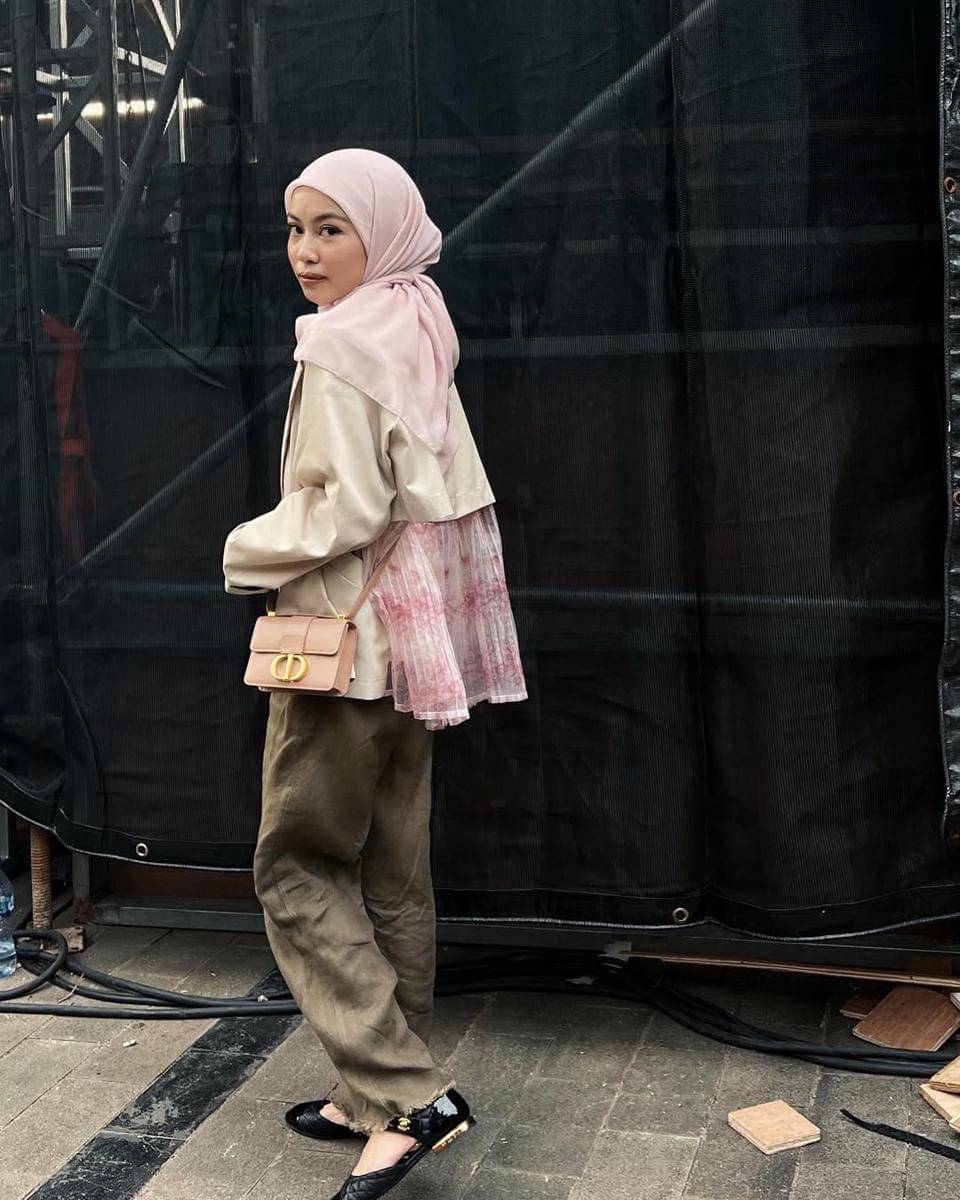 ide outfit smart casual ala Nadhifa Tsana