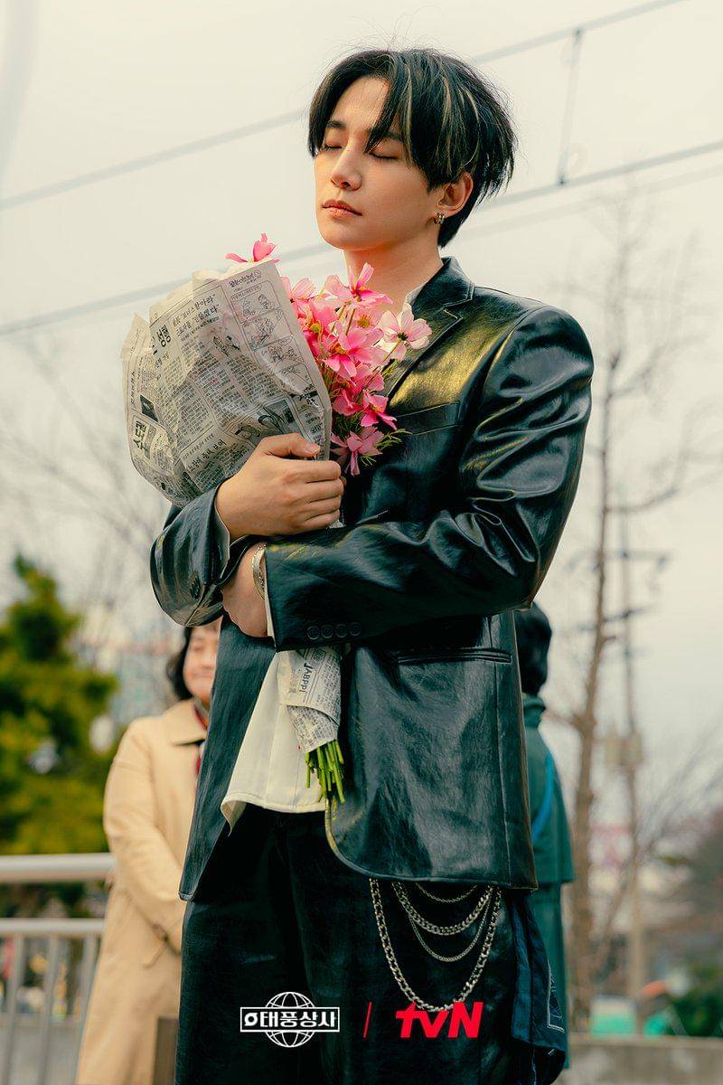 Lee Junho di Typhoon Family