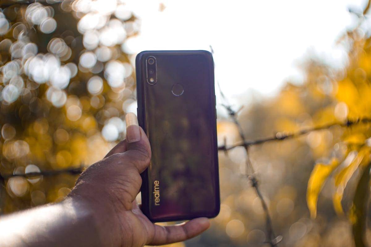 ilustrasi HP Android