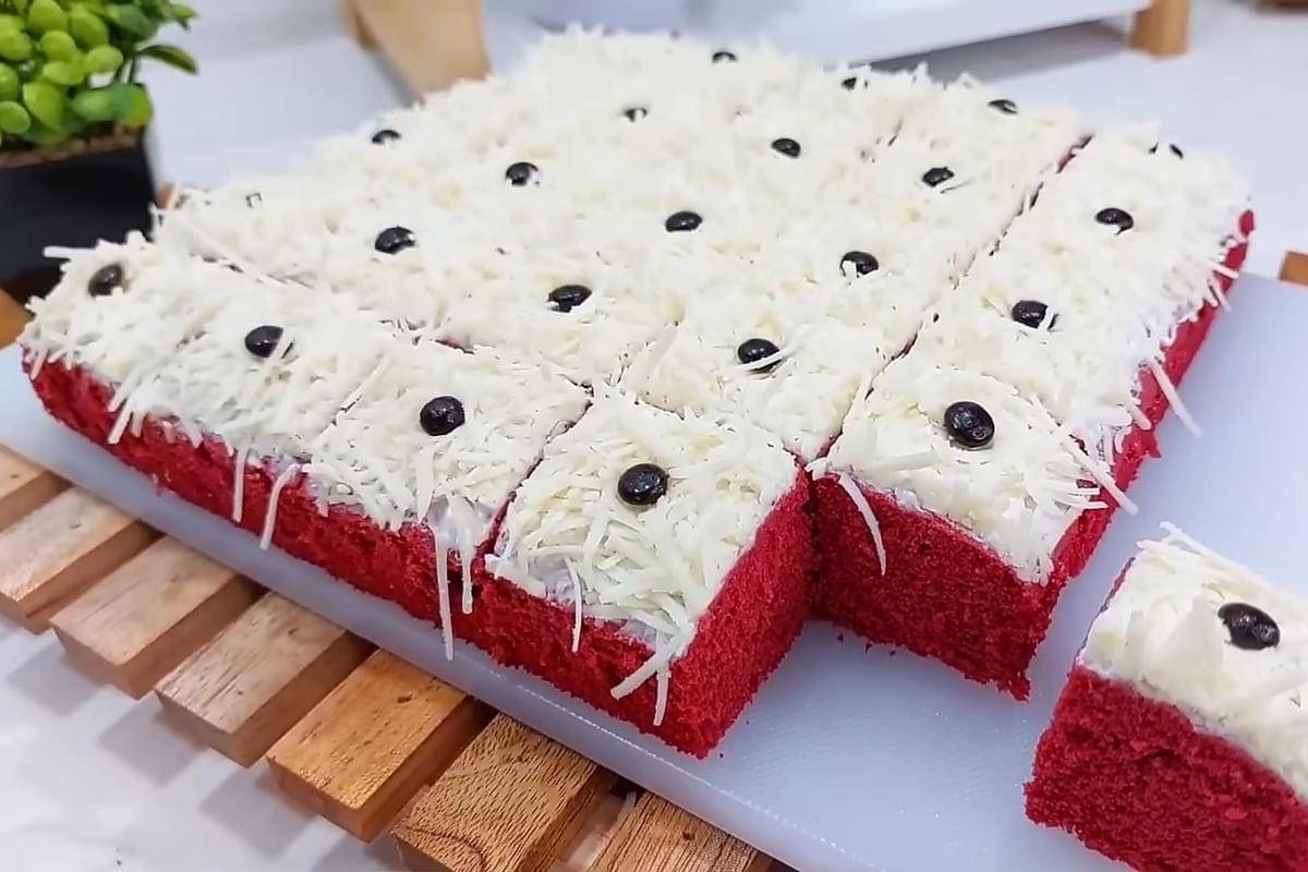 ilustrasi bolu potong red velvet 1 telur
