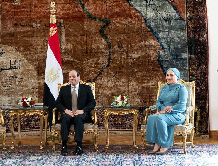 Abdel Fattah El-Sisi, Presiden Mesir, dan istrinya, Entissar El-Sisi, Sabtu, 6 Oktober 2018, di Istana Ittihadiya, Kairo. (Foto Resmi Gedung Putih oleh Andrea Hanks)