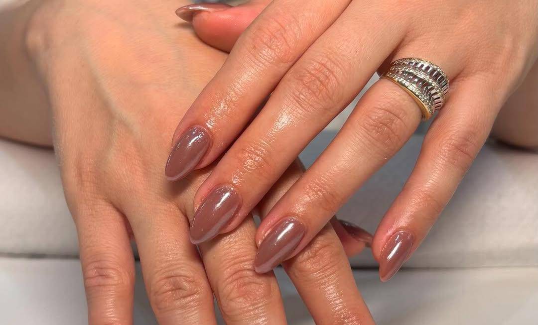 Inspirasi nail art toasted nails (instagram.com/zennailsspa_muenchen)