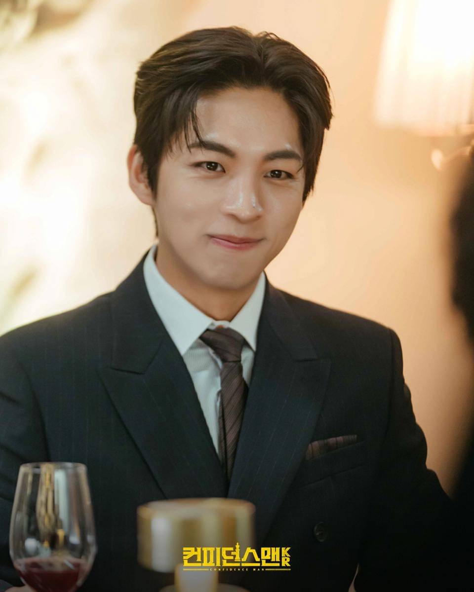 still cuts drama Confidence Queen