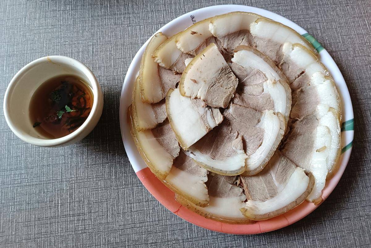Potret makanan Korea Utara yang terbuat dari babi 