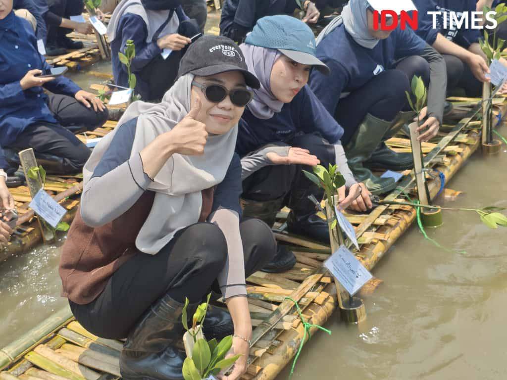 Acara "Paragonian Bergerak" pada Minggu (12/10/2025) di Tanjung Burung, Teluk Naga. (IDN Times/Febriyanti Revitasari)