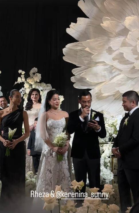 Potret Resepsi Pernikahan Kerenina Sunny dan Rheza