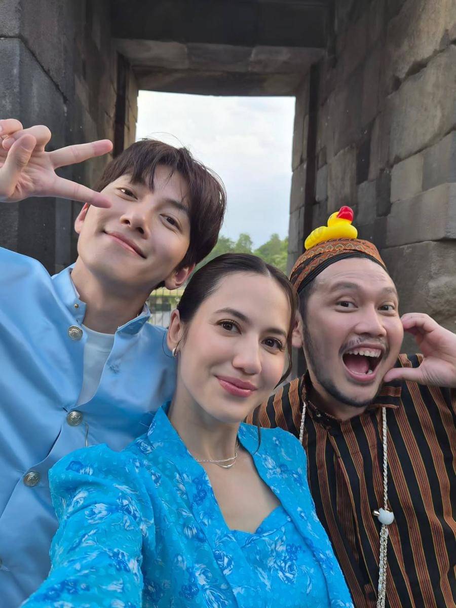 Ji Chang Wook pakai baju adat Jawa