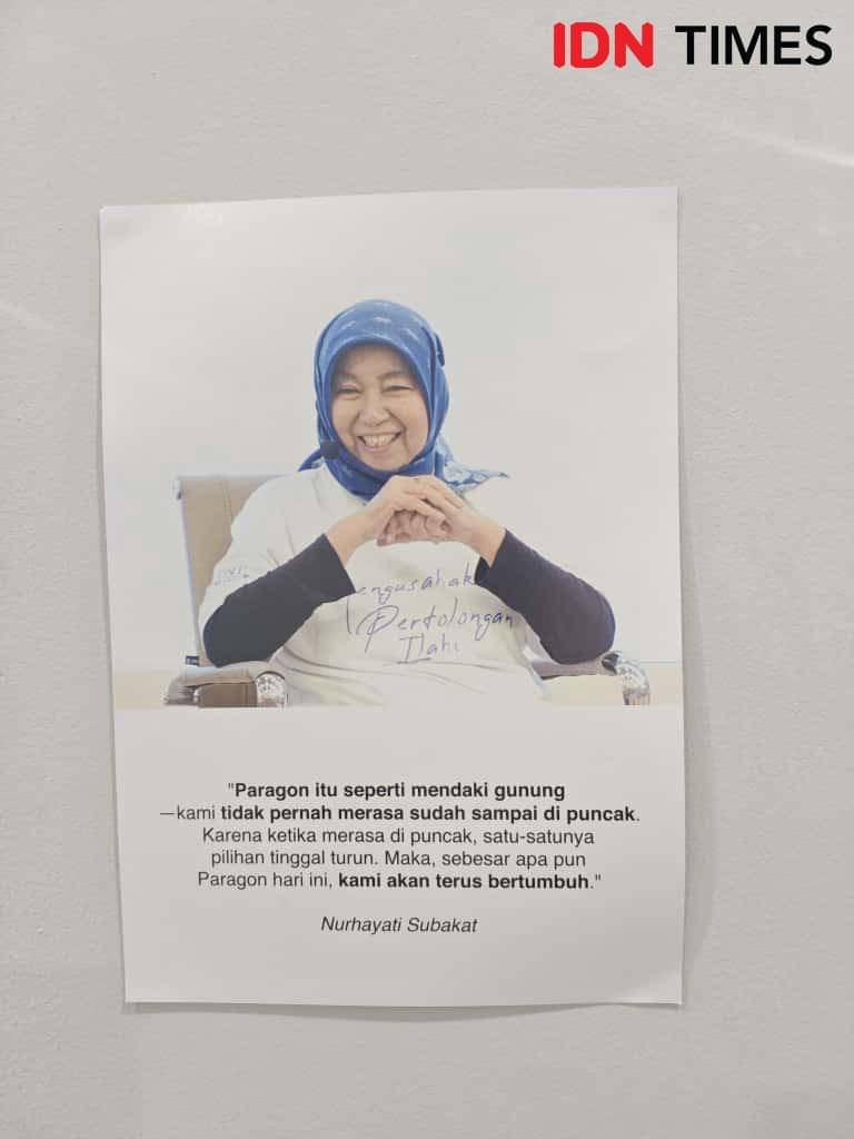 Kutipan Nurhayati Subakat di kantor Paragon. (IDN Times/Febriyanti Revitasari)