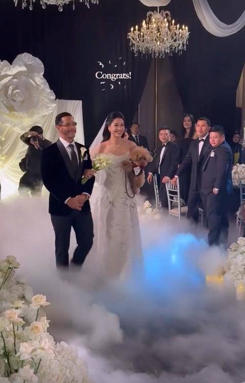 Potret Resepsi Pernikahan Kerenina Sunny dan Rheza