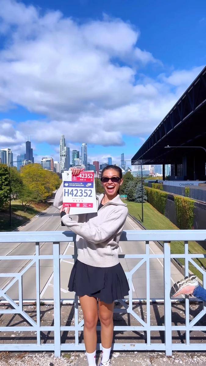 artis ikut Chicago Marathon 2025