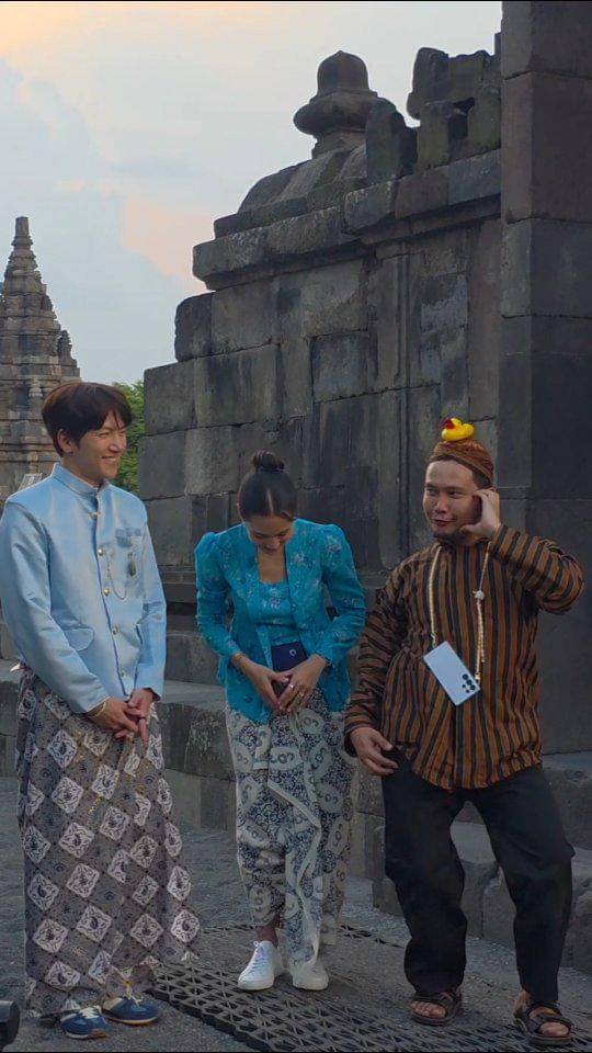 Ji Chang Wook pakai baju adat Jawa