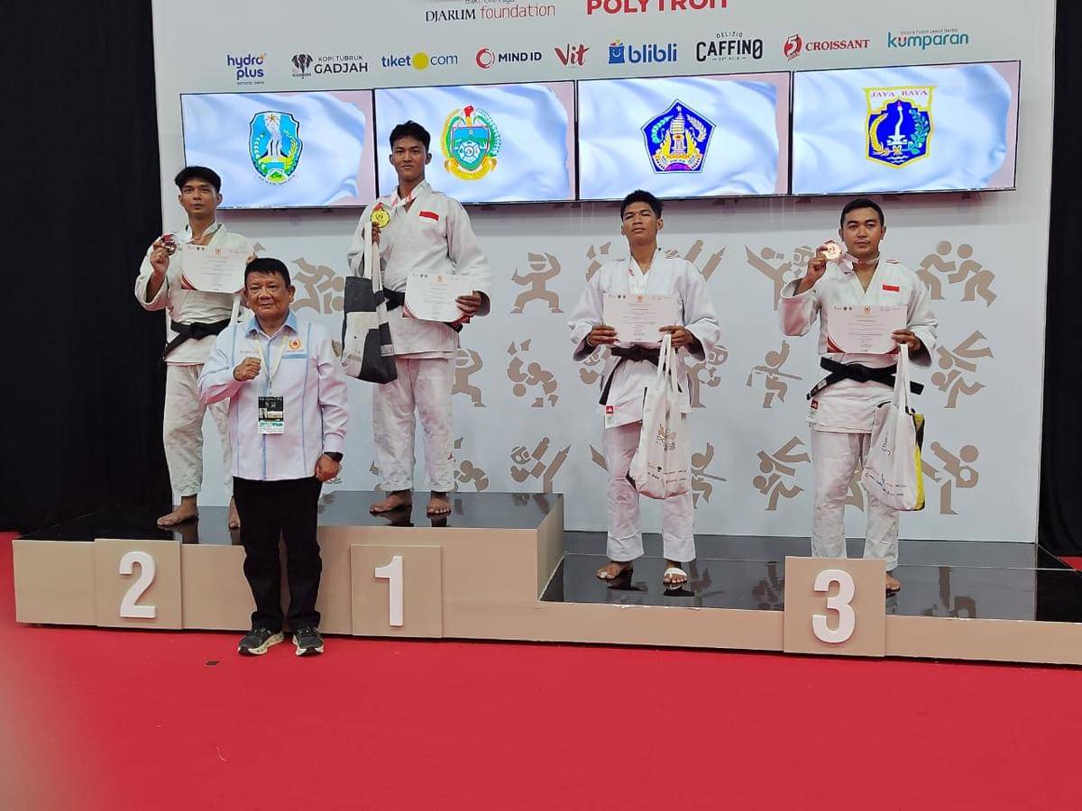 Diki Hartarto raih medali emas judo untuk Sumut di PON Bela Diri 2025 (dok.media PON bela diri))