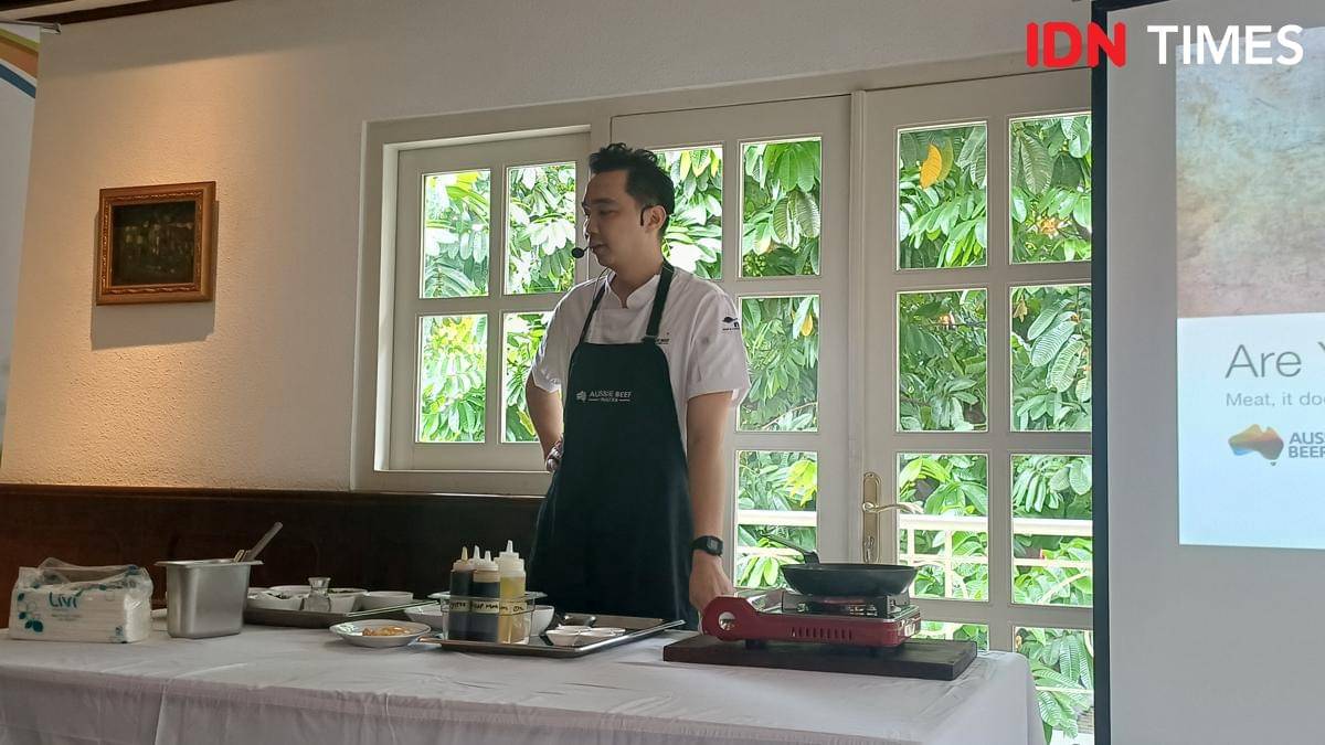 Potret cooking demo Chef Freddie Salim, Silk Thai, Jakarta Selatan