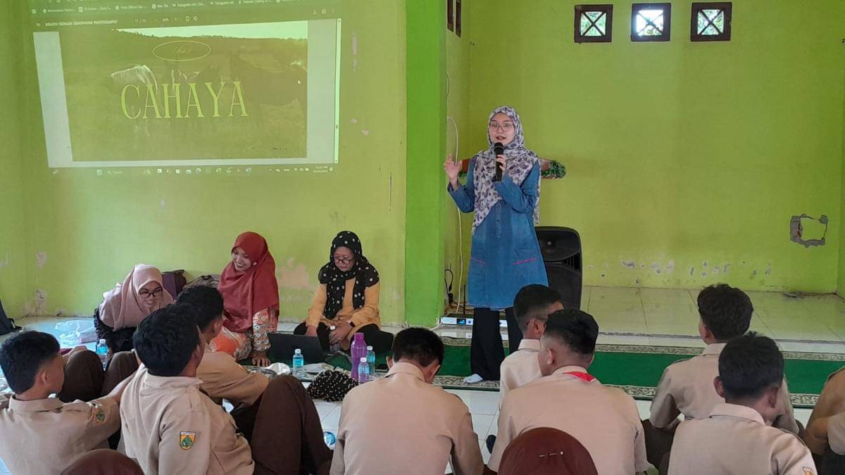 FJPI Goes to School di SMA Negeri 1 Lhoknga, Kabupaten Aceh Besar, Aceh.