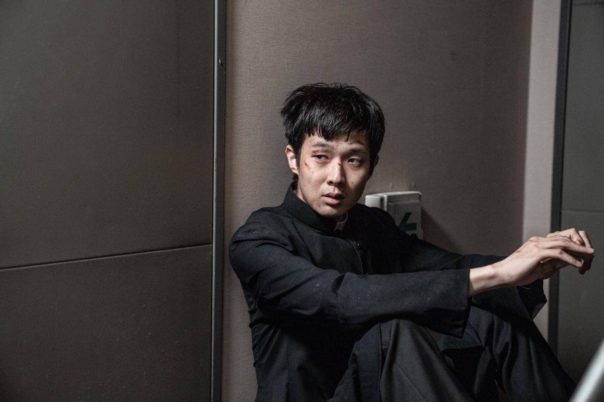 Choi Woo Shik di film The Divine Fury