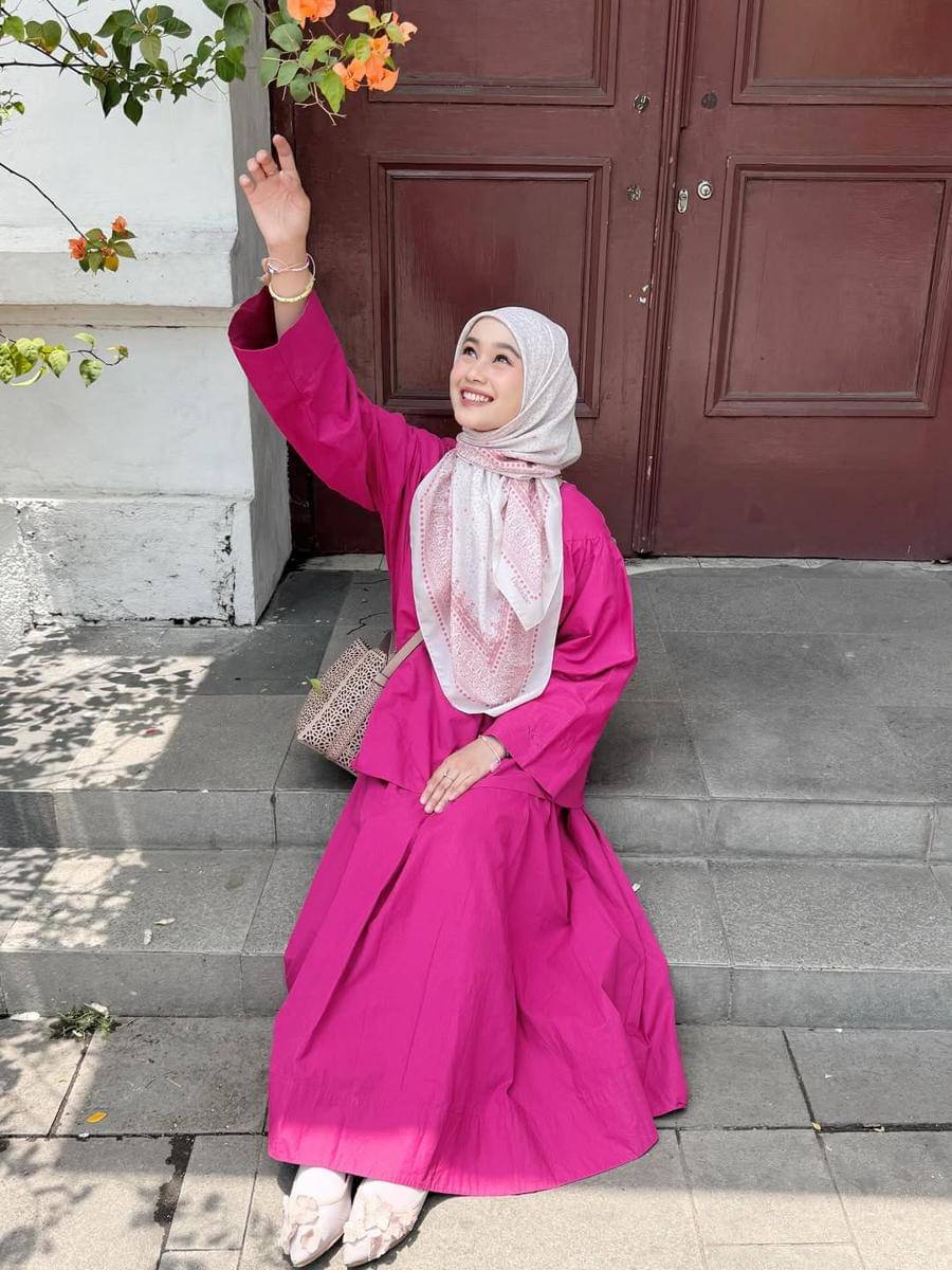 potret gaya pastel ala Ravira Naila
