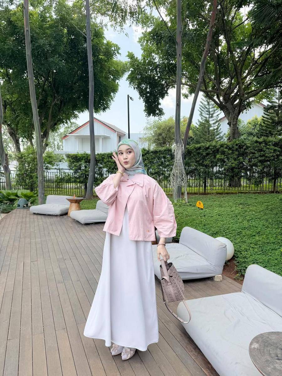 potret gaya pastel ala Ravira Naila