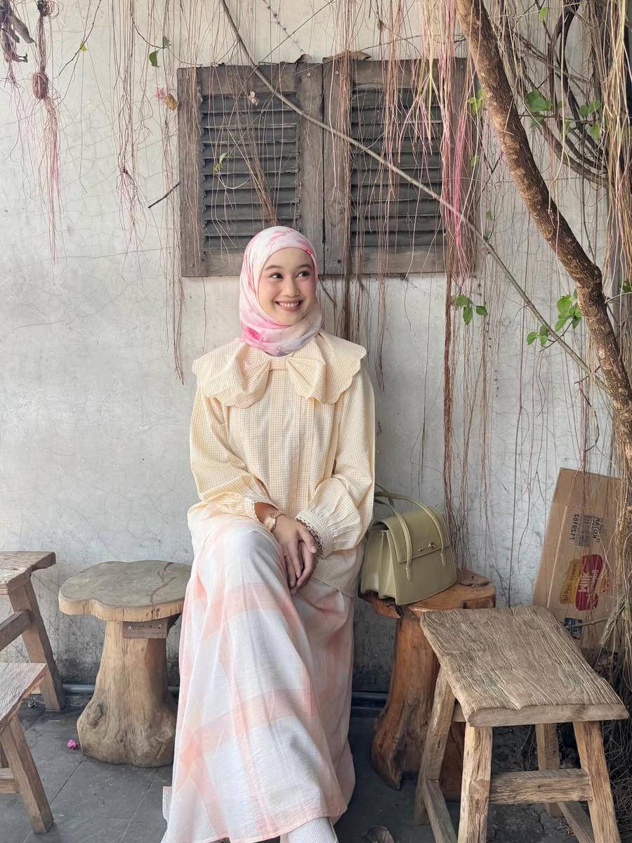 potret gaya pastel ala Ravira Naila