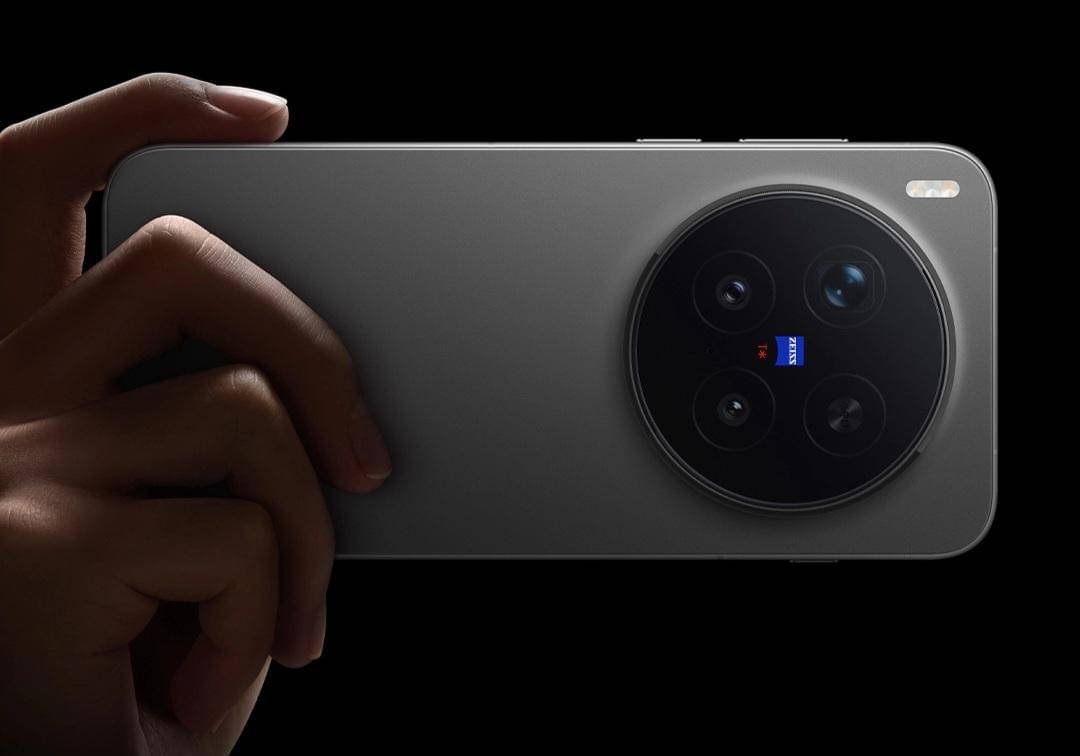 tampilan sisi belakang vivo X300 Pro