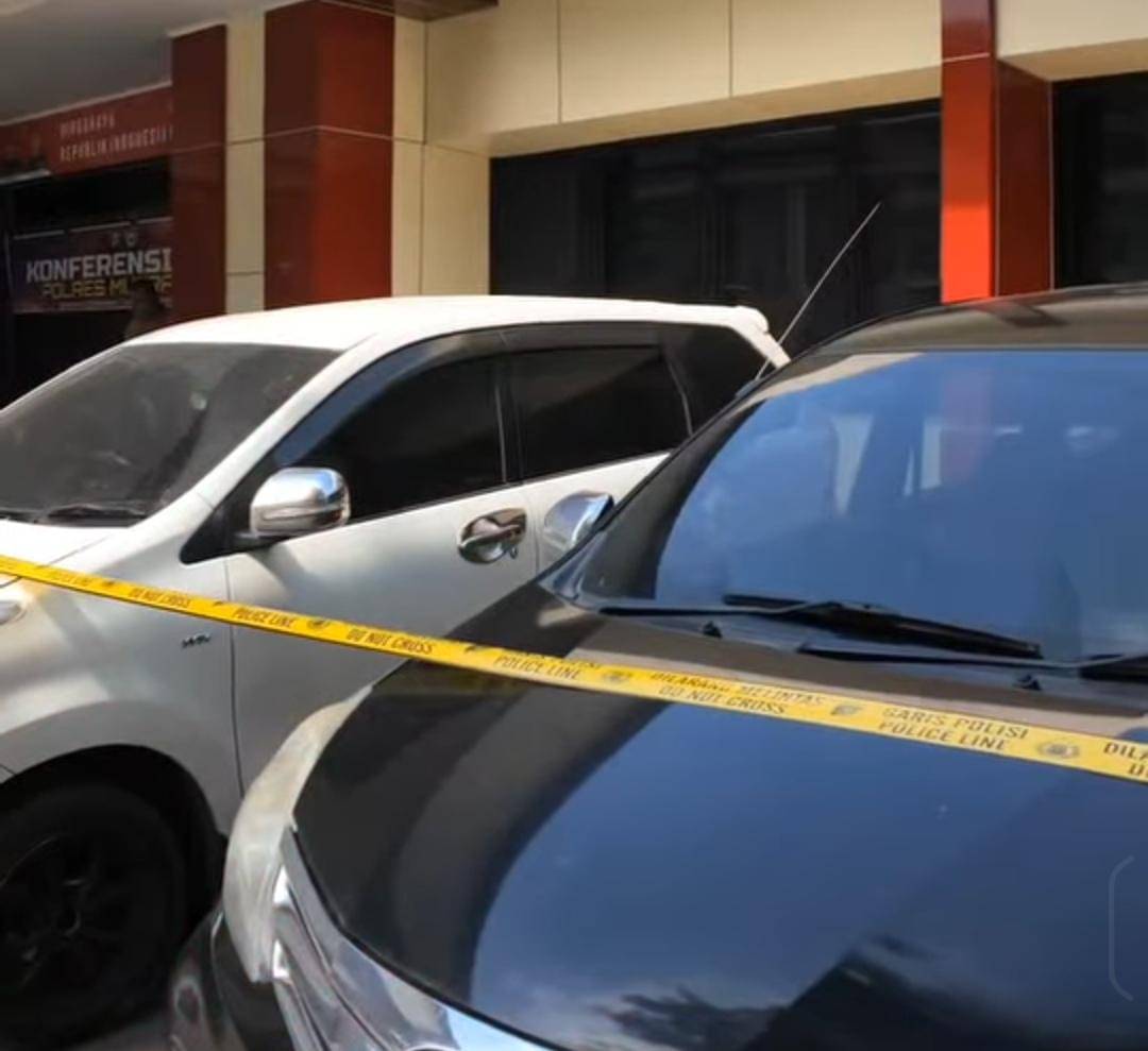 Mobil curian diamankan di Mapolres Muara Enim. (Dok. Polres Muara Enim)