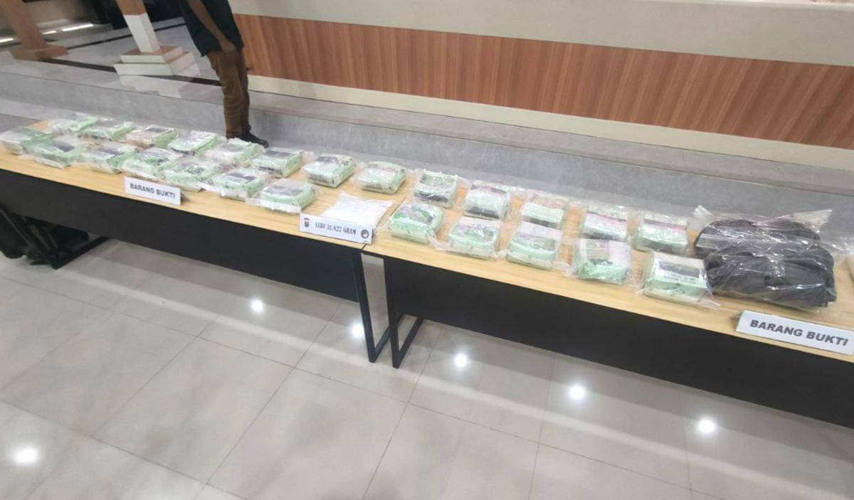 Ini barang bukti 32 Kg sabu asal Malaysia yang diamankan tim gabungan dari Polda Riau dan Lanal Dumai