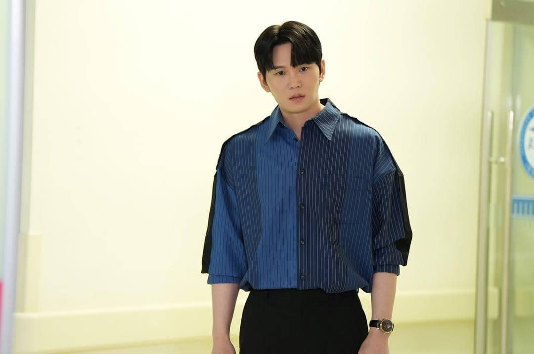 Han Joon Woo dalam drama Love Next Door