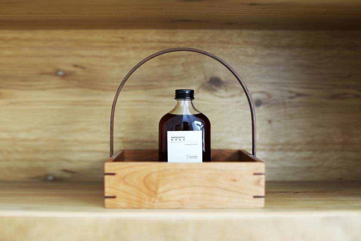 ilustrasi cold brew kemasan (unsplash.com/Na sen)