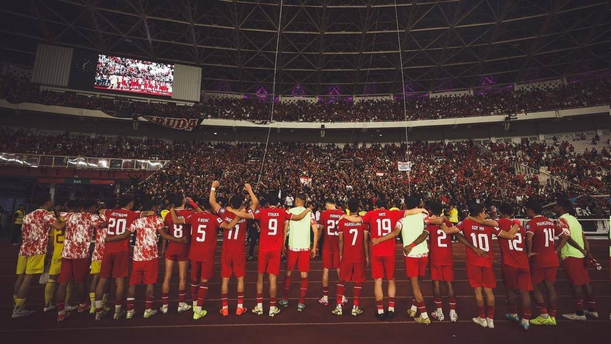 Timnas Indonesia Dengan Supporter