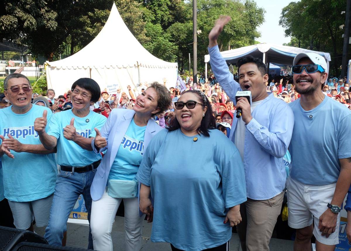 (Ki-Ka) Bapack GBD, Kak Seto Mulyadi, Debby Sahertian, Nunung, Ferry Salim turut memeriahkan acara Happily Day..JPG