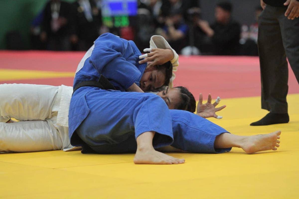 Pejudo Sumut Nanda Banurea saat beraksi di final -70 kg PON Bela Diri Kudus 2025 (dok.media PJSI Sumut)