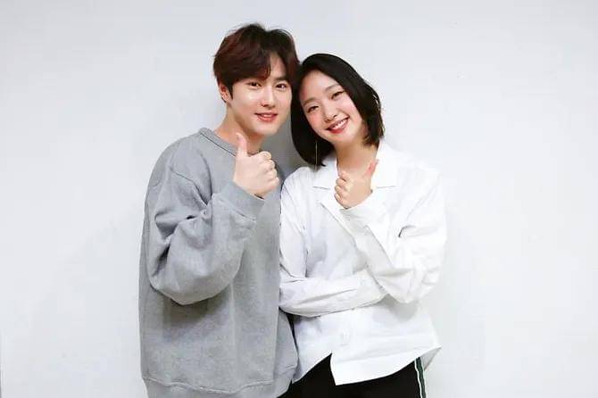 Suho EXO dan Kim Go Eun (instagram.com/ggonekim)