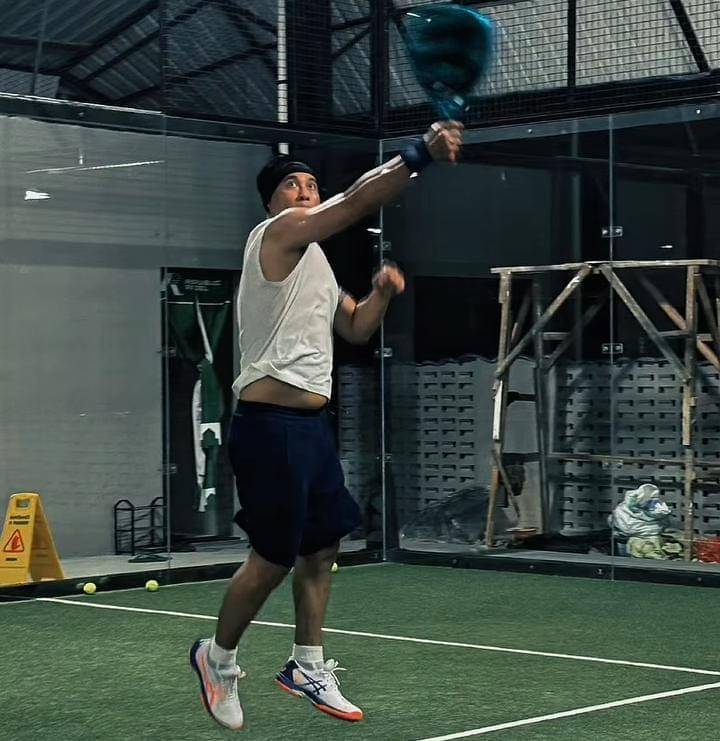 Adjie Pangestu Main Padel