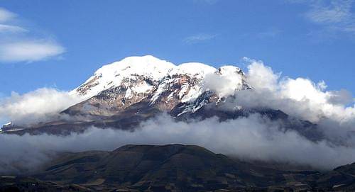Ilustrasi gunung Chimborazo yang jadi gunung suci bagi masyarakat Andes