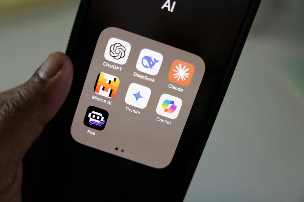 logo berbagai platform AI