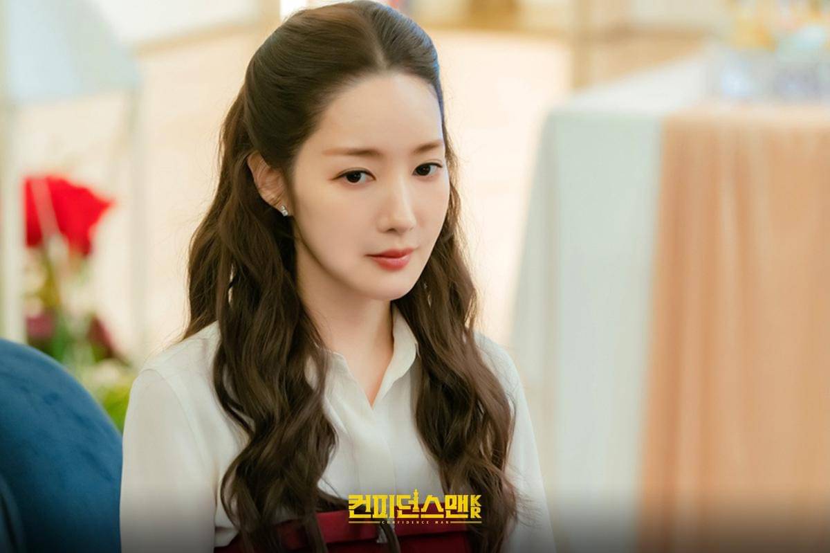 still cut drama Korea Confidence Queen